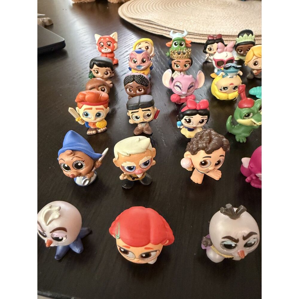 Disney Doorables Set of 37